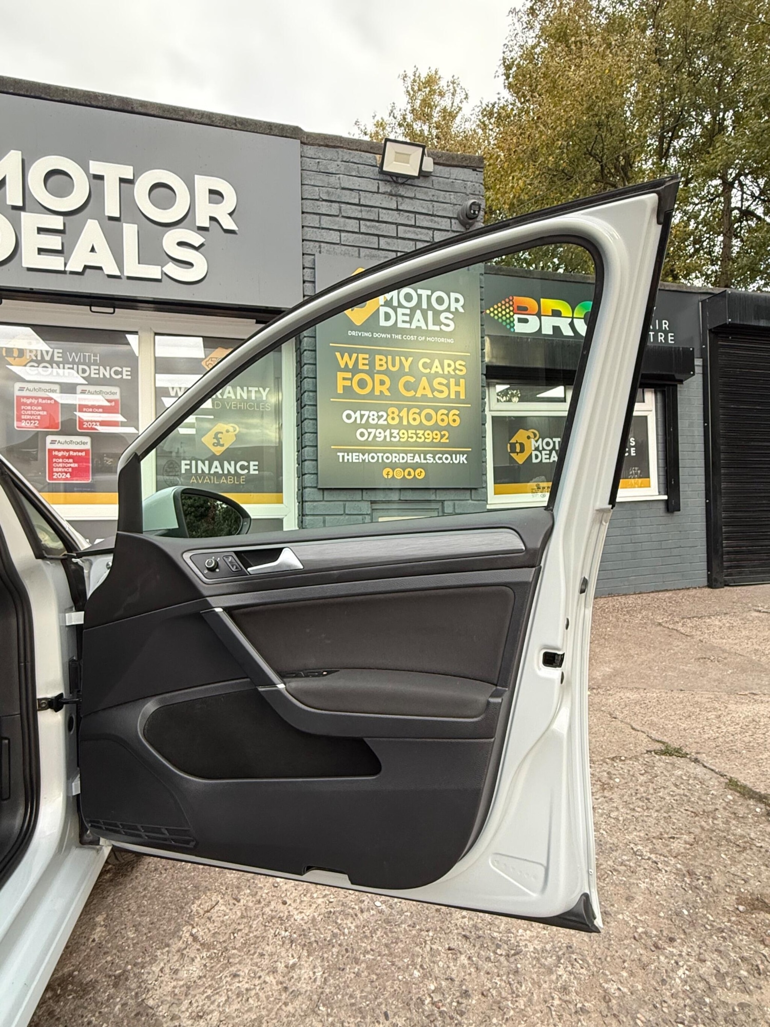 Used Volkswagen Golf 2018 for sale - 76839381: Photo 14