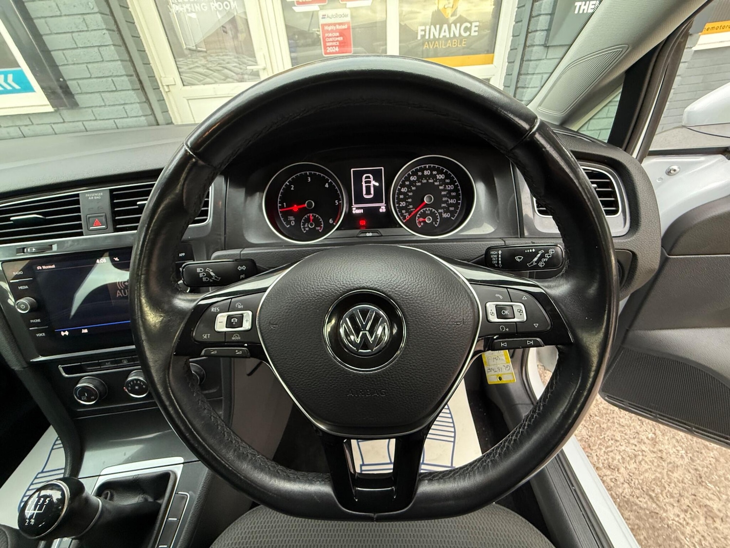 Used Volkswagen Golf 2018 for sale - 76839381: Photo 24