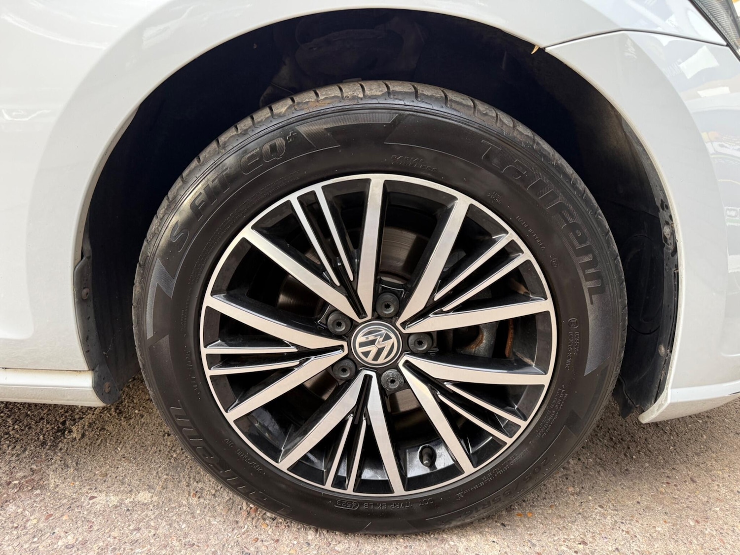 Used Volkswagen Golf 2018 for sale - 76839381: Photo 29