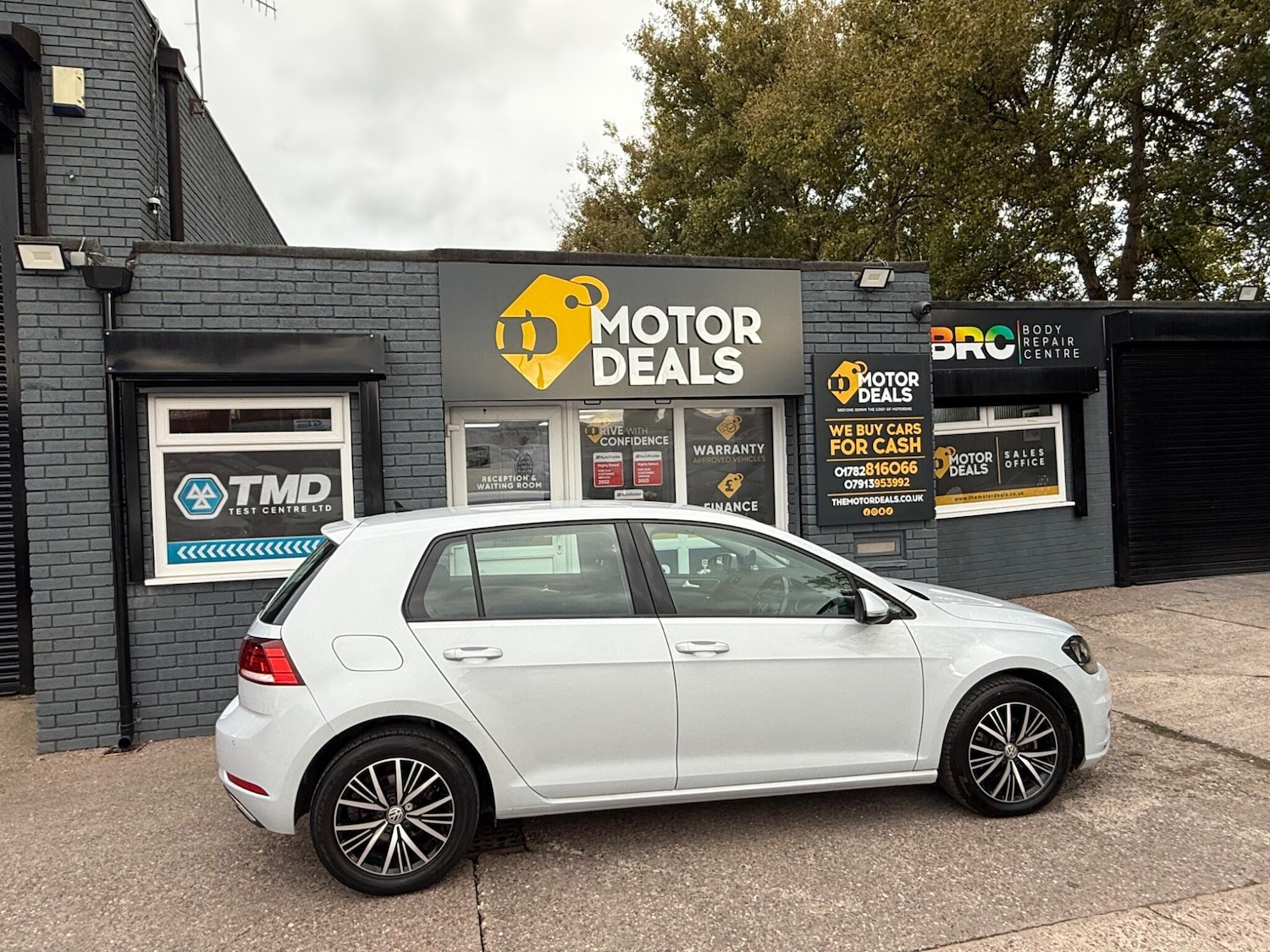 Used Volkswagen Golf 2018 for sale - 76839381: Photo 6