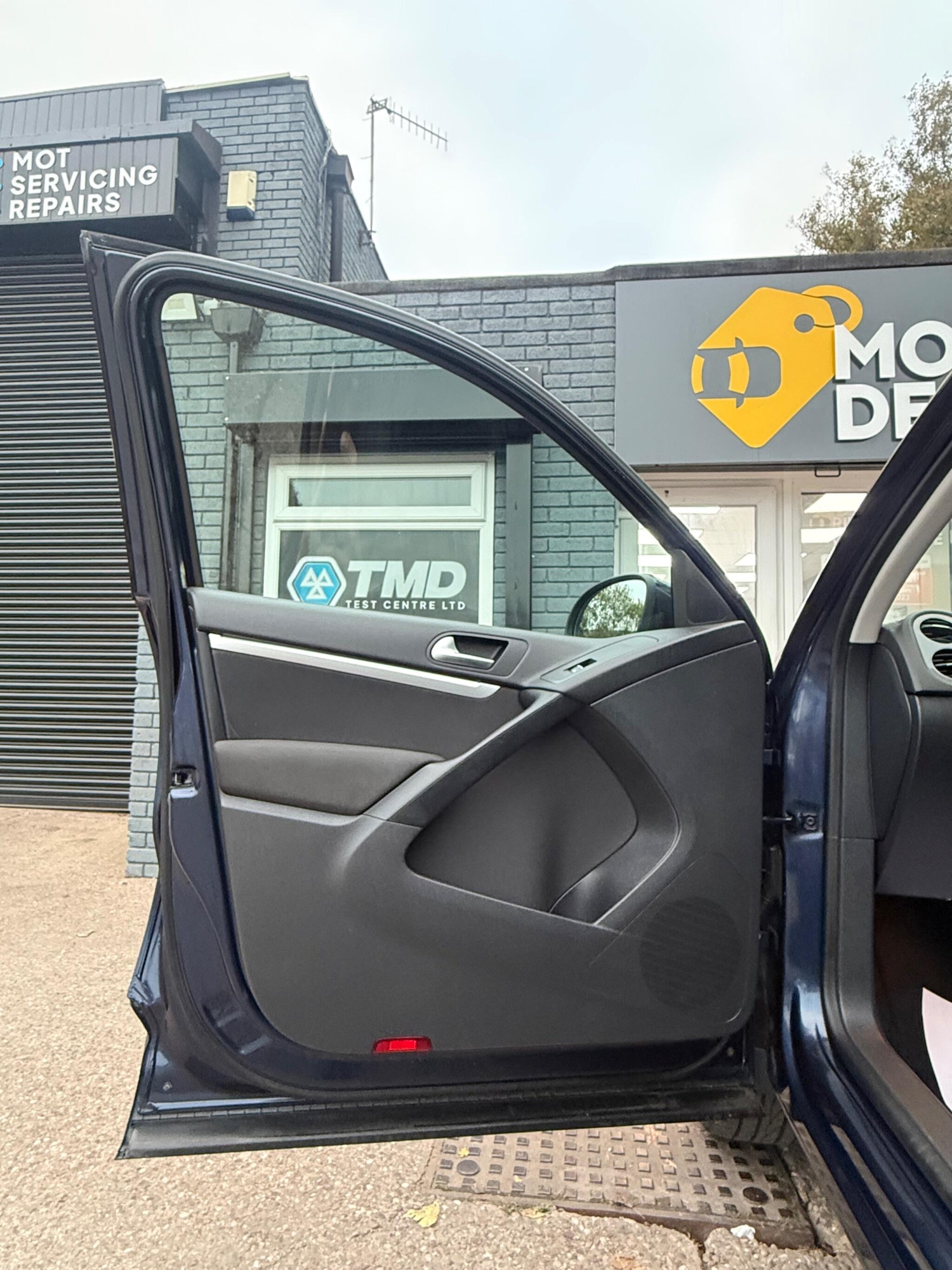 Used Volkswagen Tiguan 2015 for sale - 77203404: Photo 13