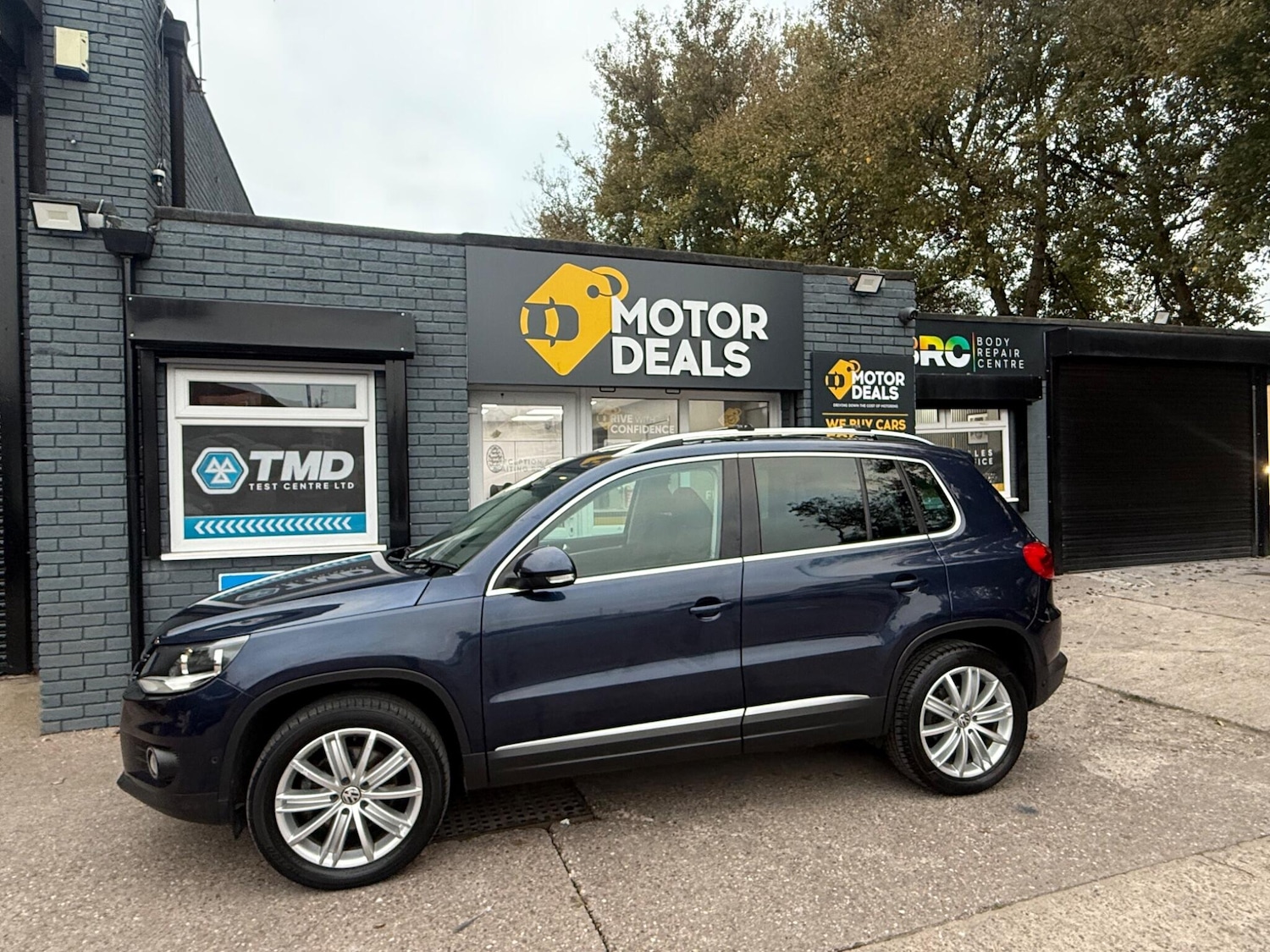 Used Volkswagen Tiguan 2015 for sale - 77203404: Photo 3