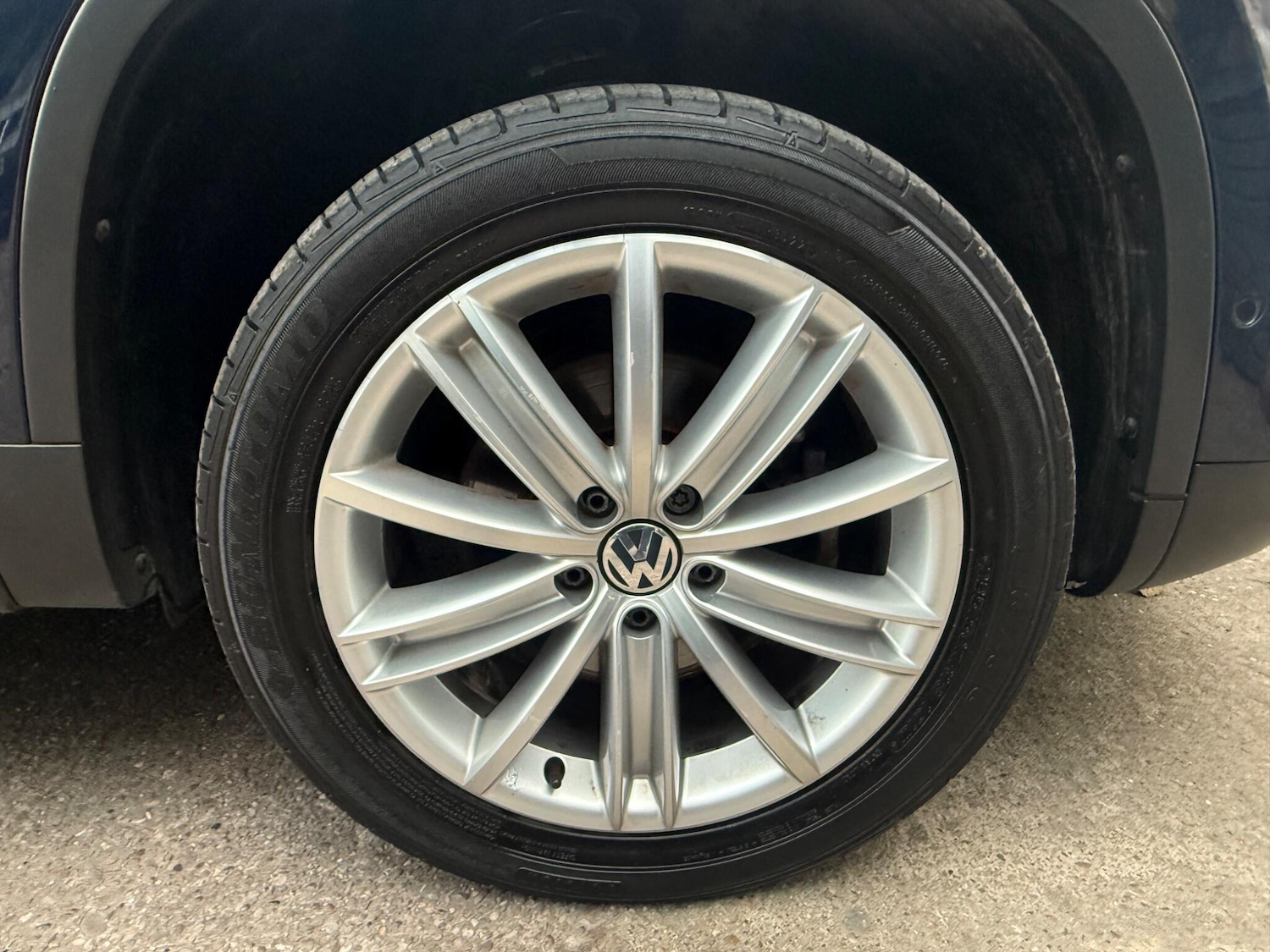 Used Volkswagen Tiguan 2015 for sale - 77203404: Photo 30