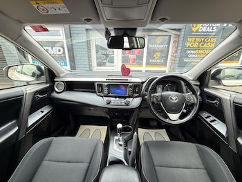 Used Toyota RAV4 2017 for sale - 79328976: Photo