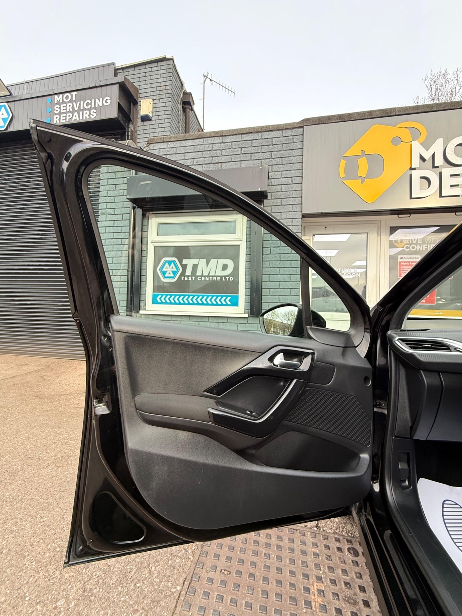 Used Peugeot 208 2018 for sale - 78127378: Photo 13