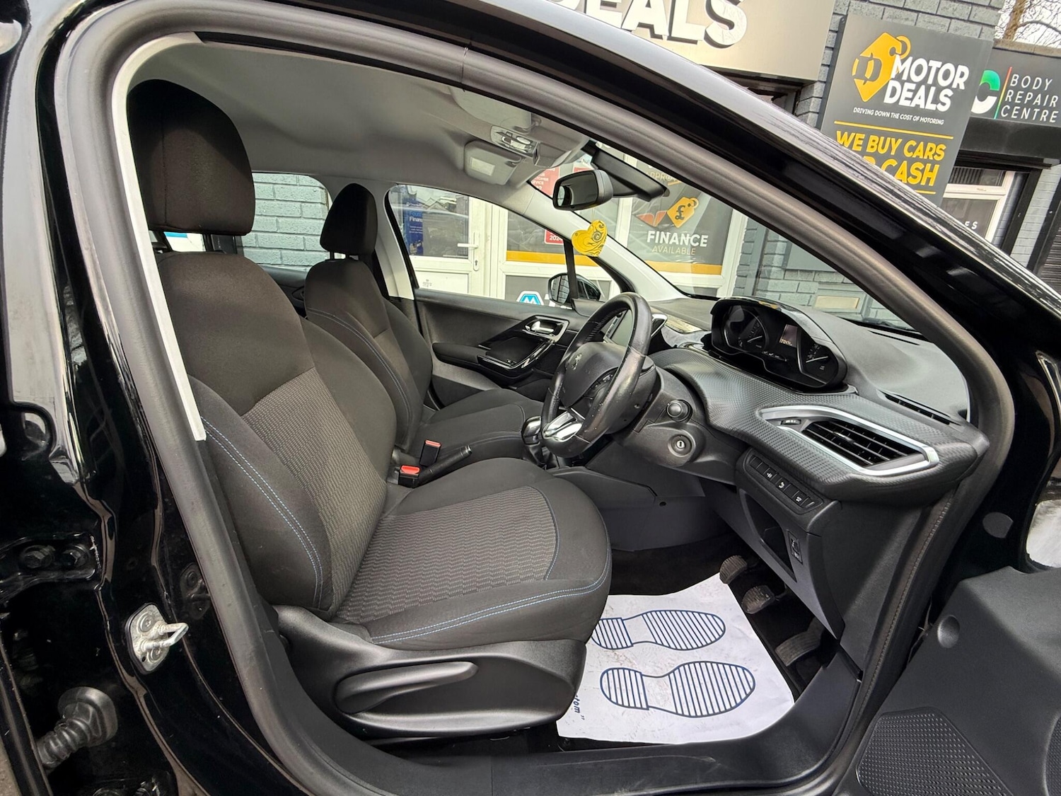 Used Peugeot 208 2018 for sale - 78127378: Photo 15