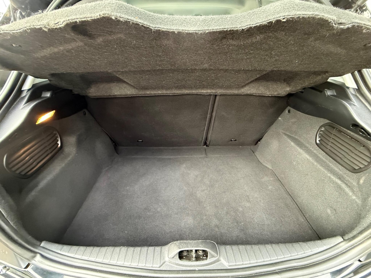 Used Peugeot 208 2018 for sale - 78127378: Photo 29