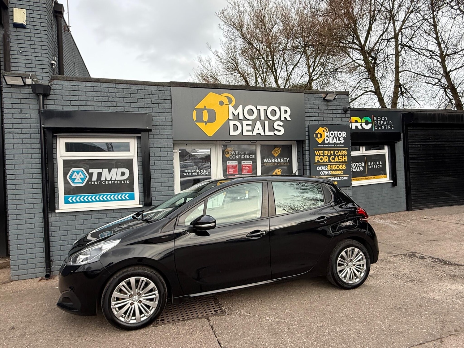 Used Peugeot 208 2018 for sale - 78127378: Photo 3