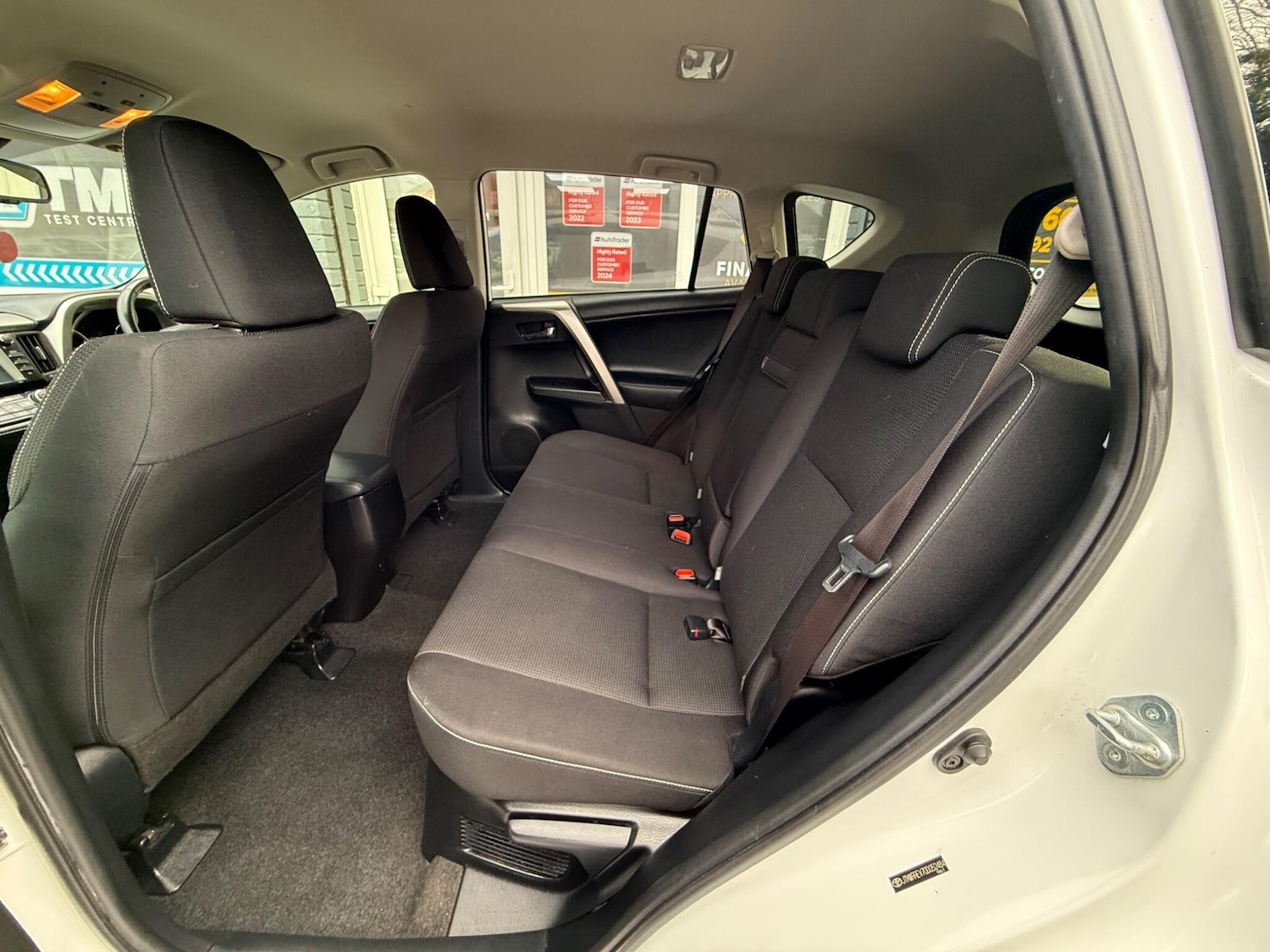 Used Toyota RAV4 2017 for sale - 76992221: Photo 19