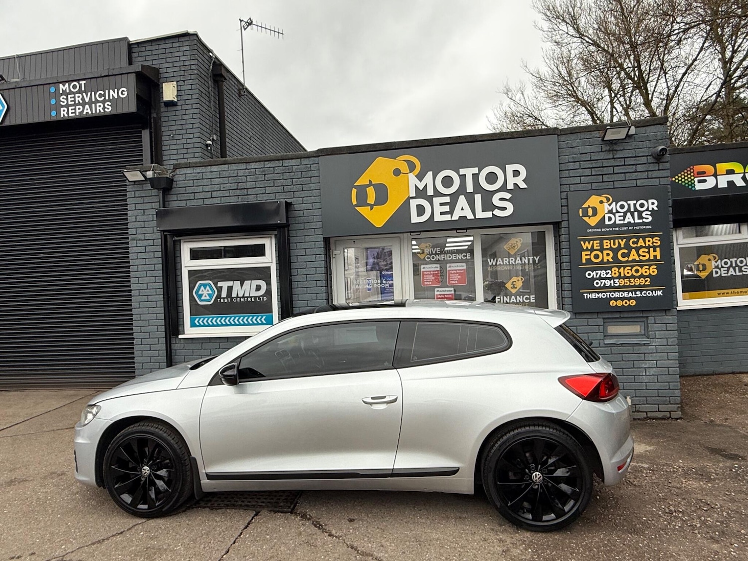 Used Volkswagen Scirocco for sale - 77808221: Photo 11