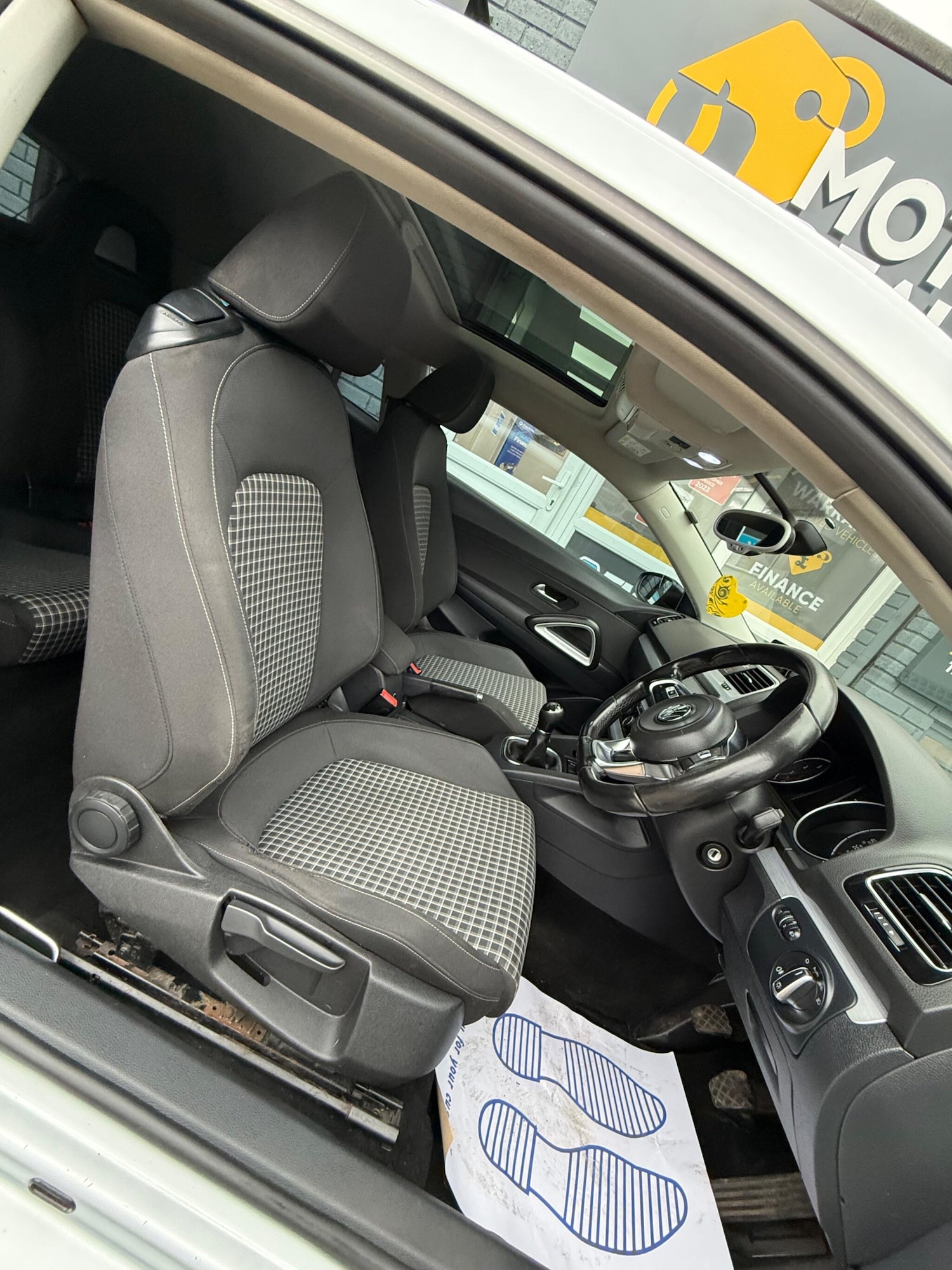 Used Volkswagen Scirocco for sale - 77808221: Photo 15