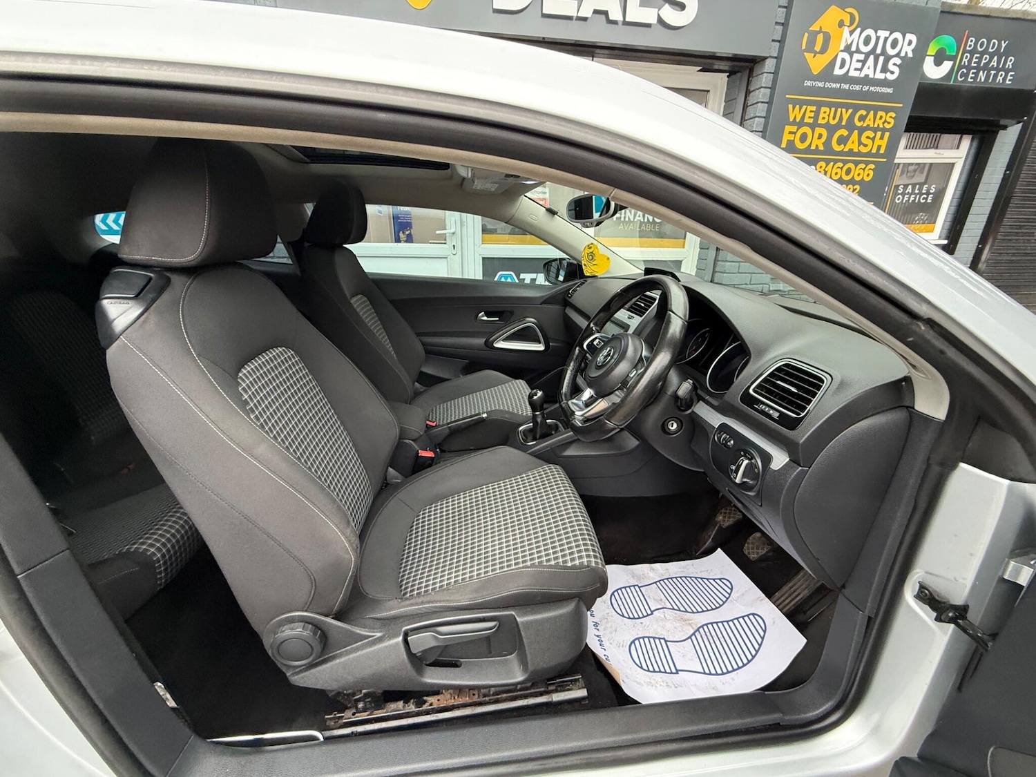 Used Volkswagen Scirocco for sale - 77808221: Photo 16