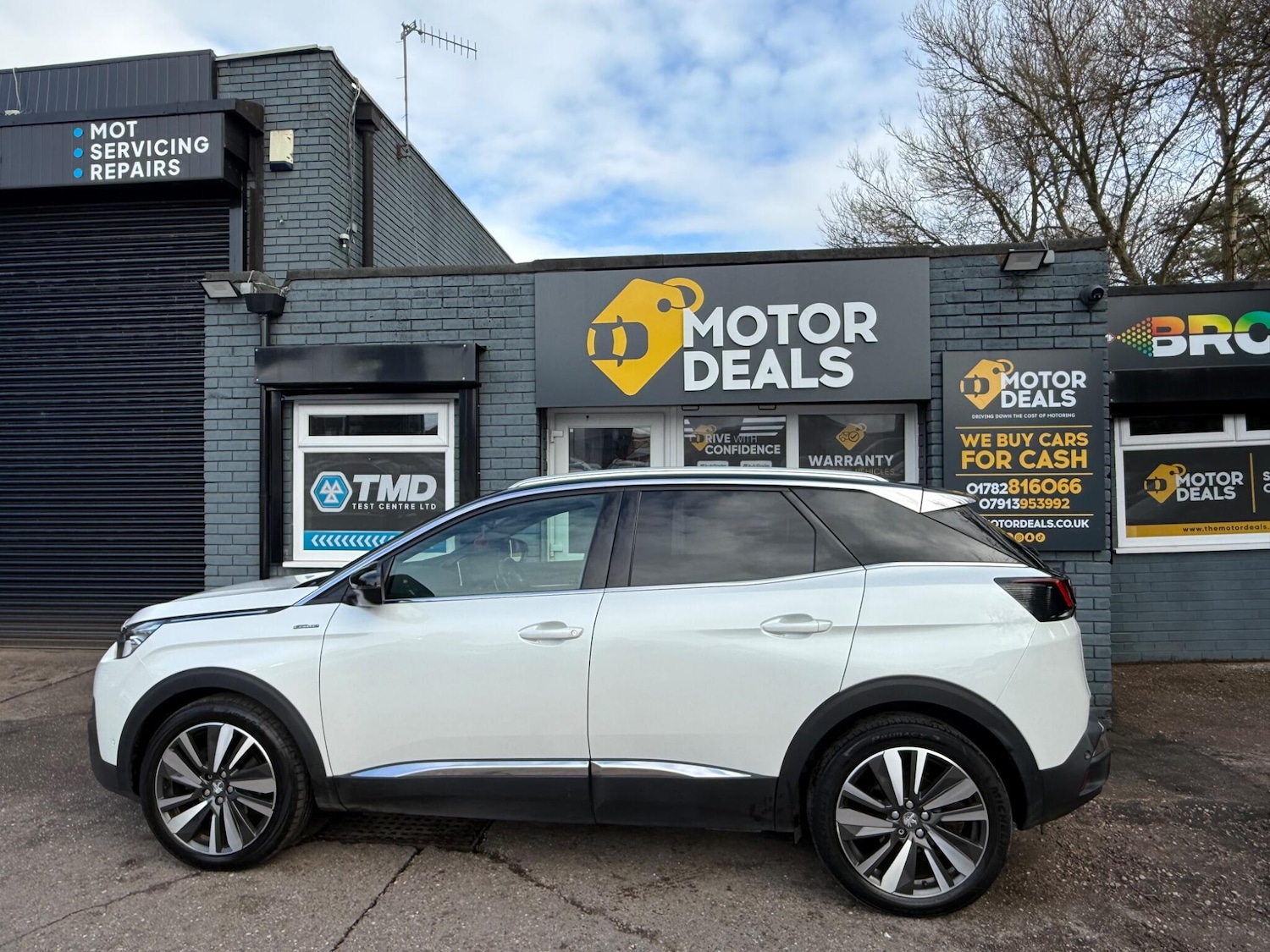 Used Peugeot 3008 2018 for sale - 77783339: Photo 11