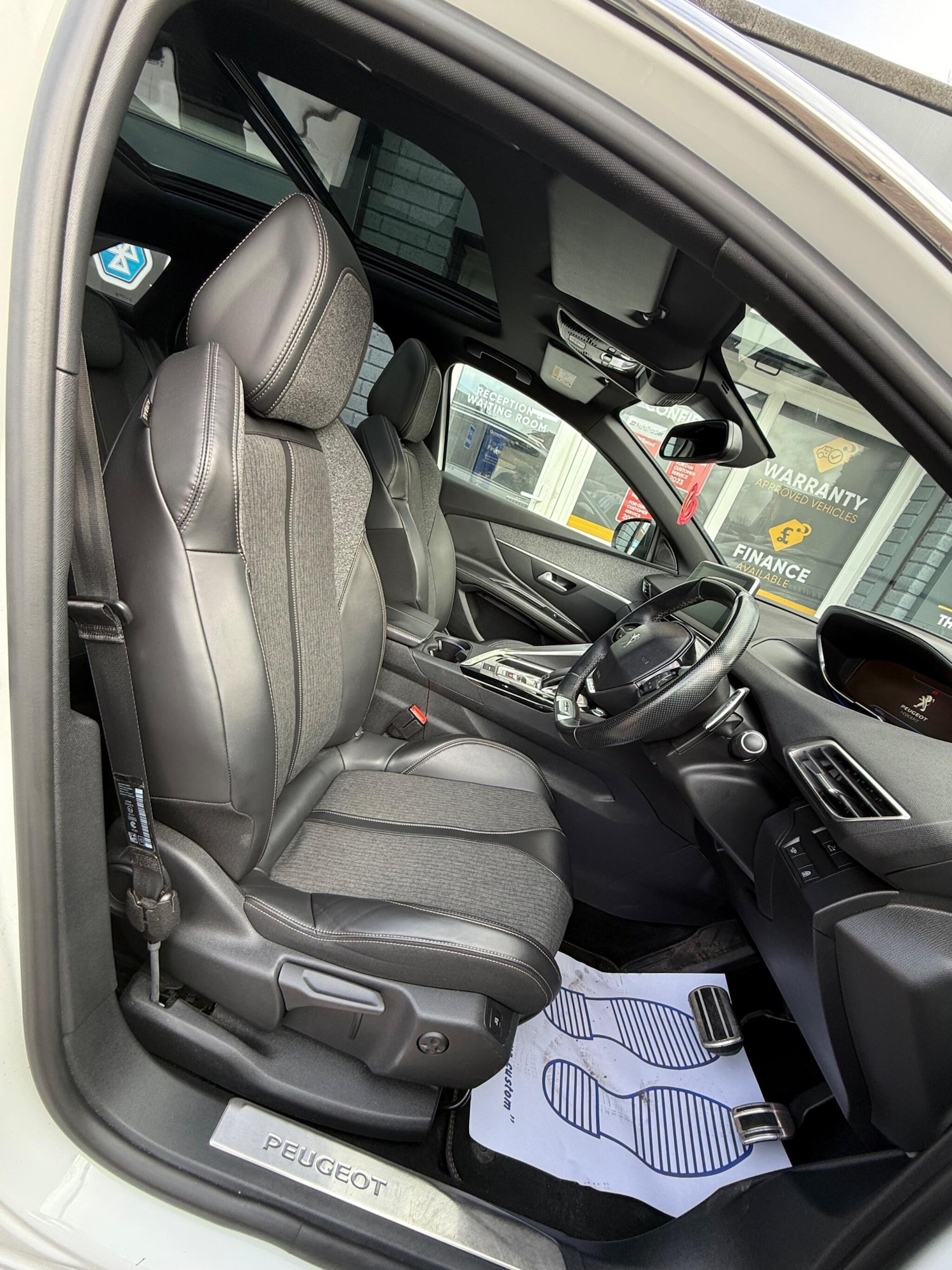 Used Peugeot 3008 2018 for sale - 77783339: Photo 16