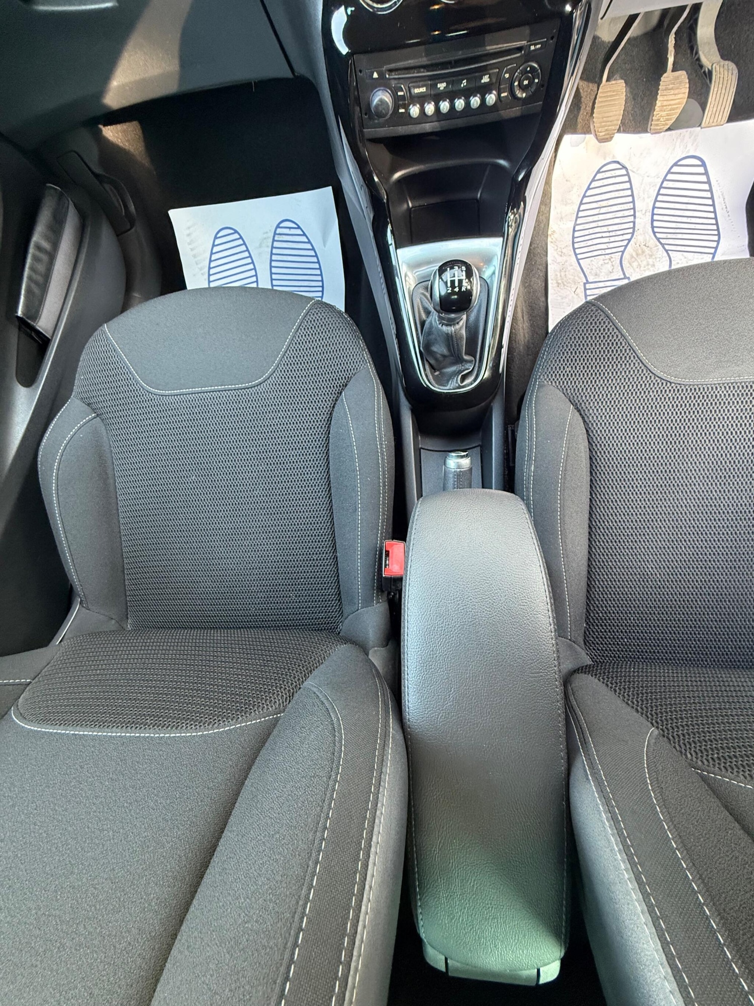 Used Citroen DS3 2013 for sale - 78058879: Photo 24