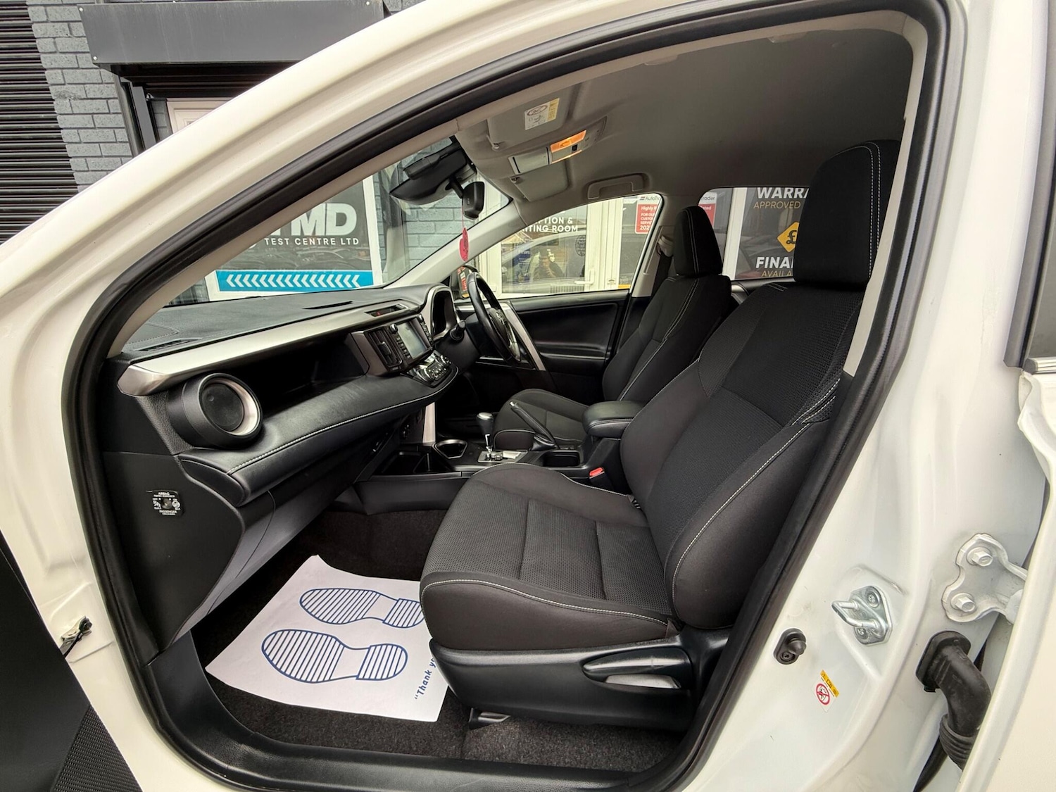 Used Toyota RAV4 2017 for sale - 76701998: Photo 17