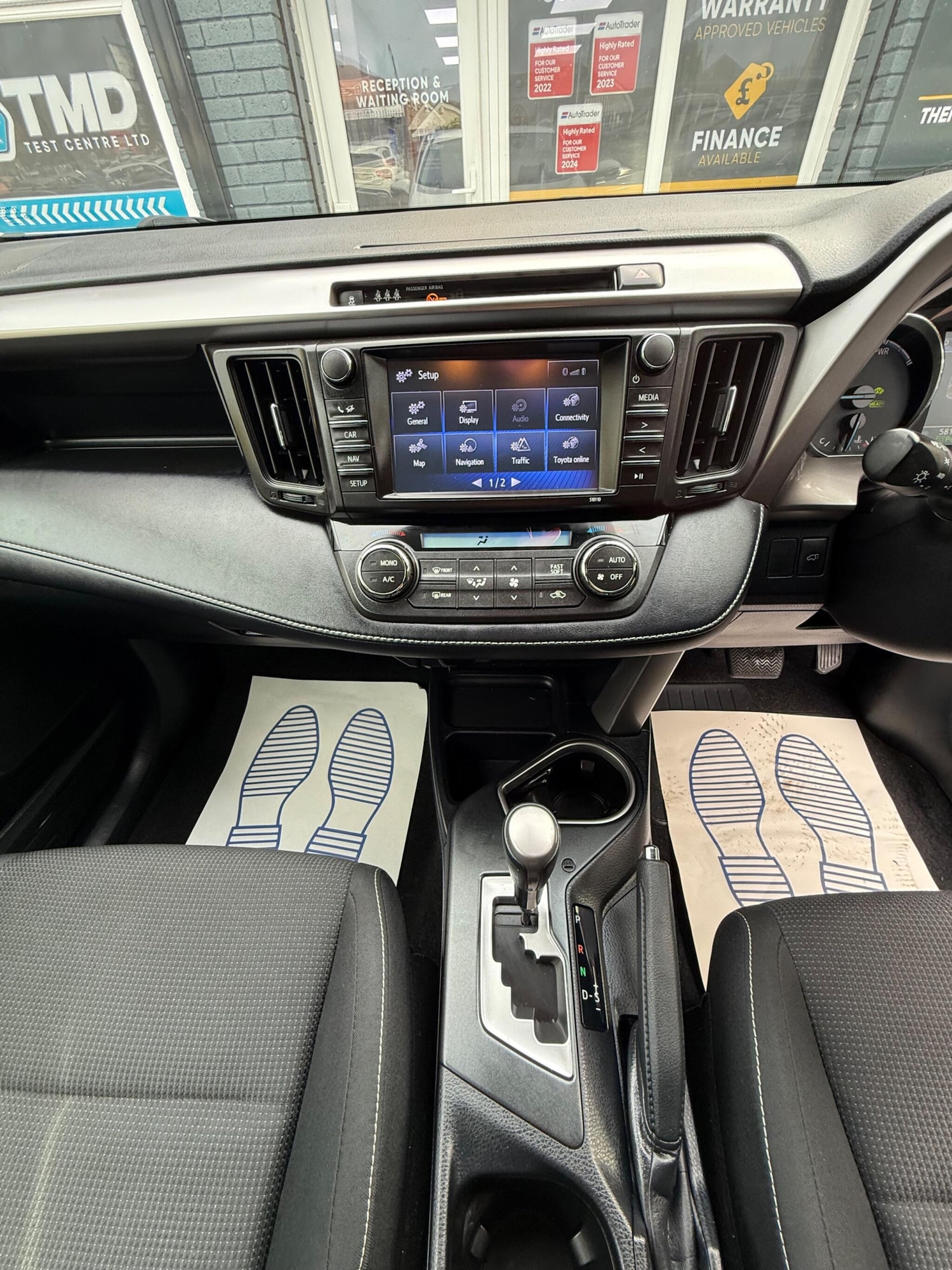 Used Toyota RAV4 2017 for sale - 76701998: Photo 25