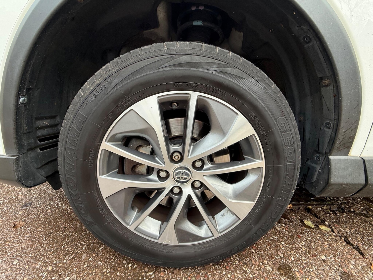 Used Toyota RAV4 2017 for sale - 76701998: Photo 31