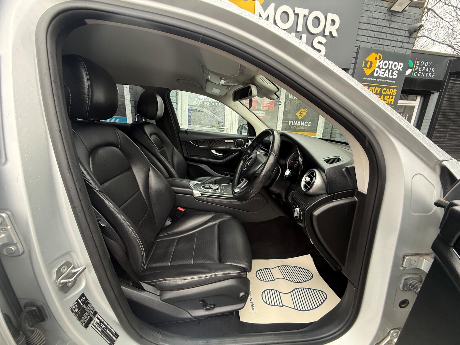 Used Mercedes-Benz GLC 2018 for sale - 77633681: Photo 15