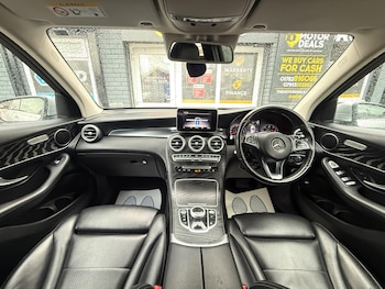 Used Mercedes-Benz GLC 2018 for sale - 77633681: Photo