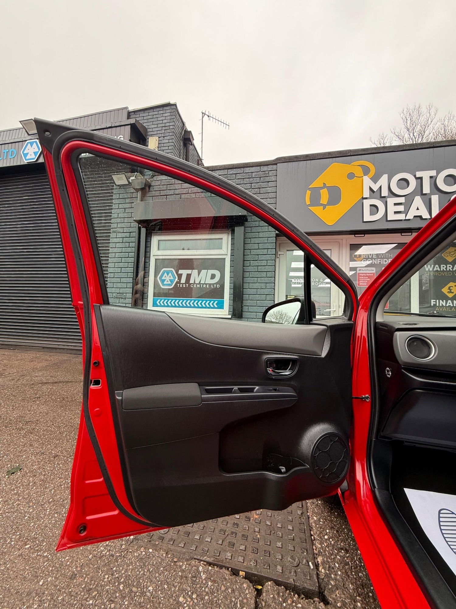 Used Toyota Yaris 2013 for sale - 77400518: Photo 14