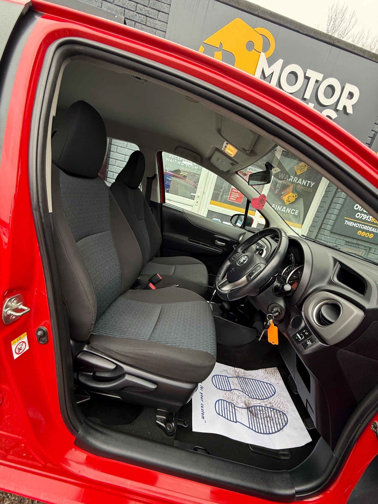 Used Toyota Yaris 2013 for sale - 77400518: Photo 16