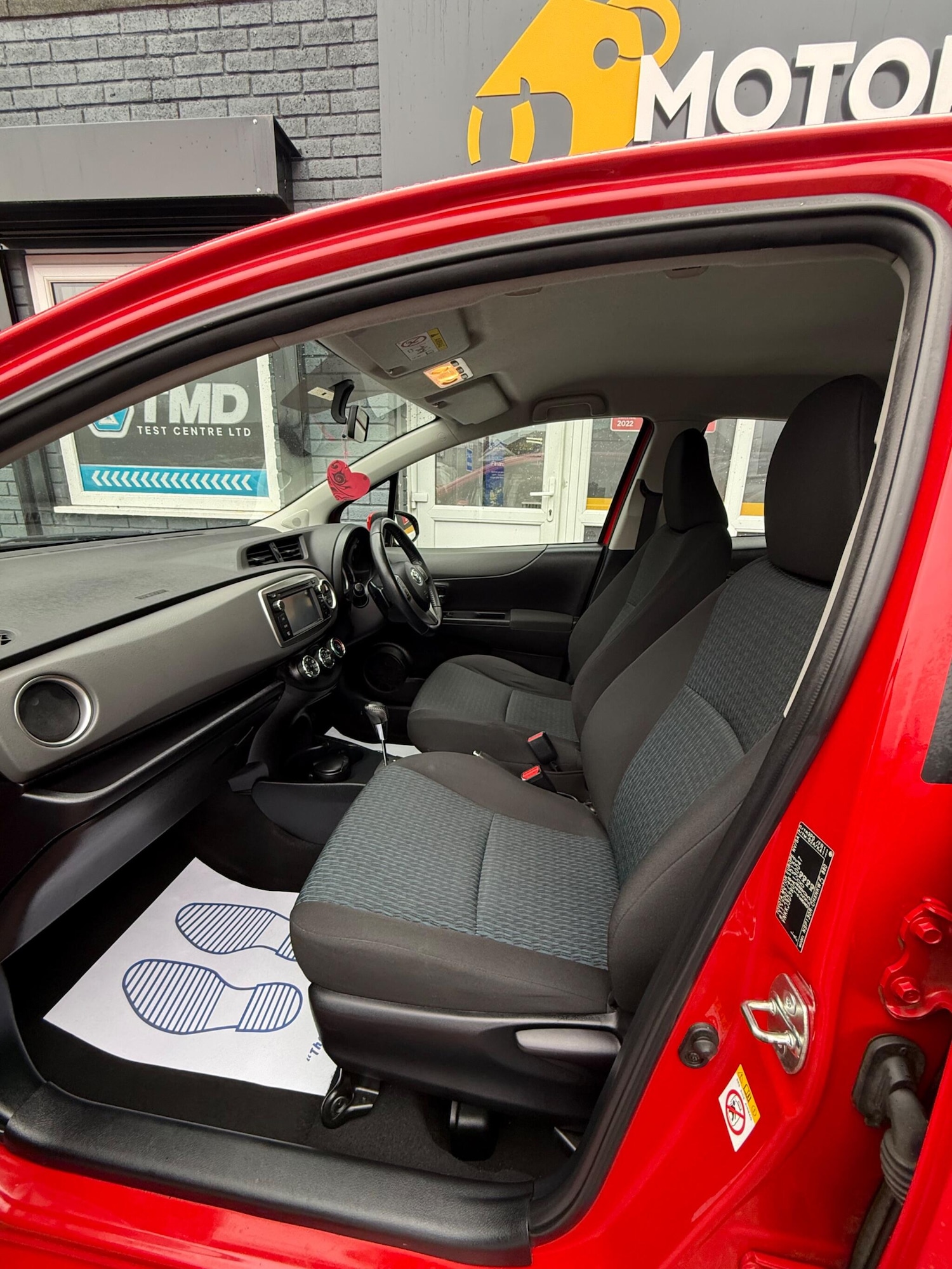 Used Toyota Yaris 2013 for sale - 77400518: Photo 17