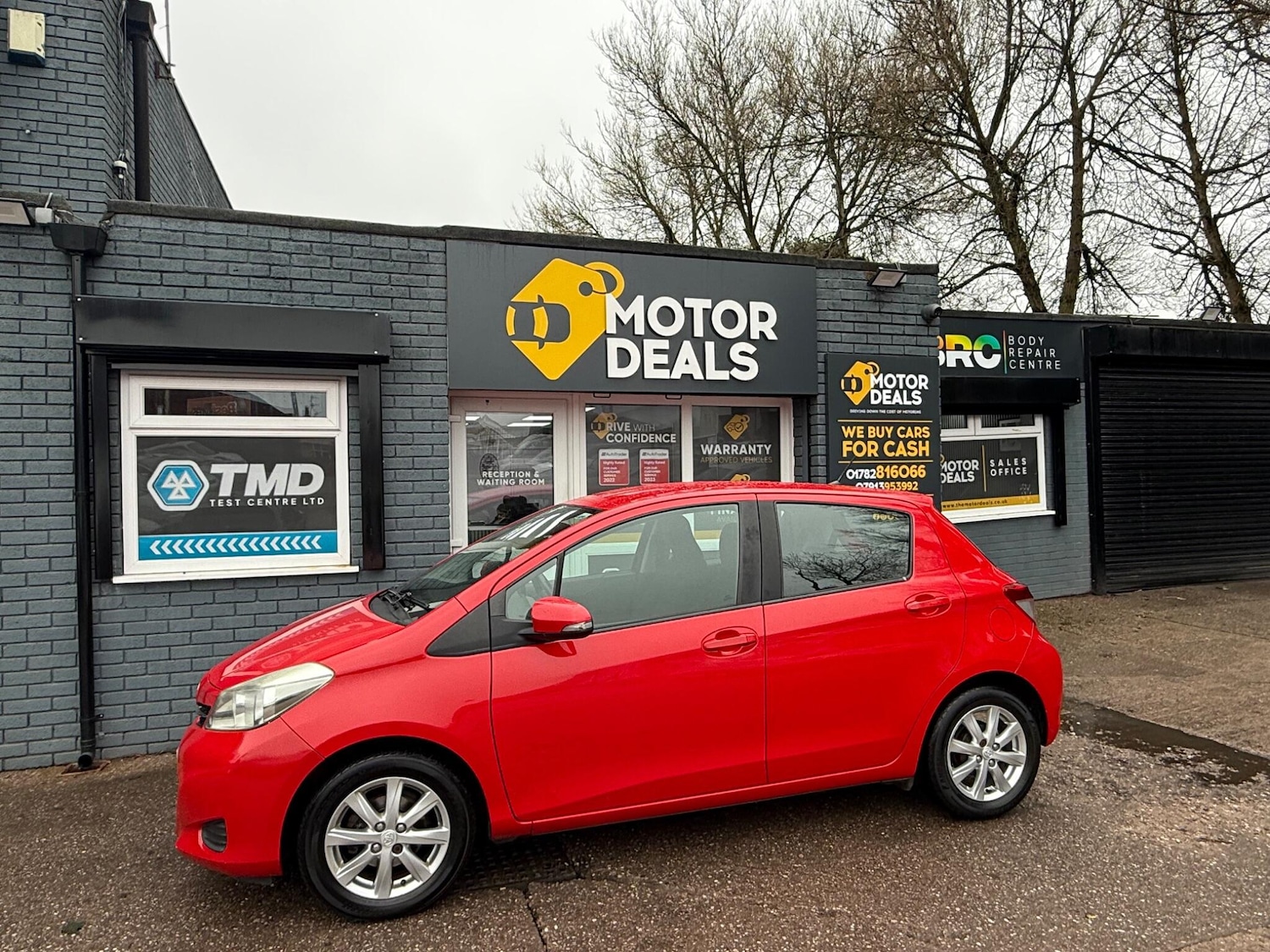 Used Toyota Yaris 2013 for sale - 77400518: Photo 3