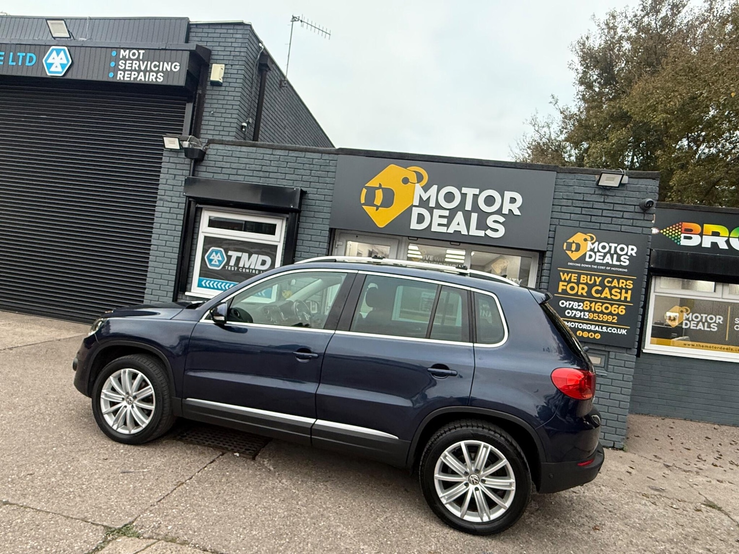 Used Volkswagen Tiguan 2015 for sale - 76994266: Photo 10