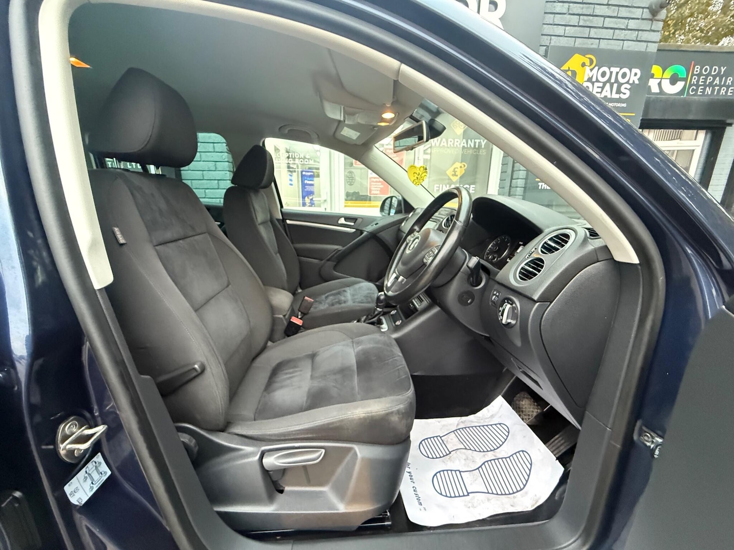 Used Volkswagen Tiguan 2015 for sale - 76994266: Photo 15