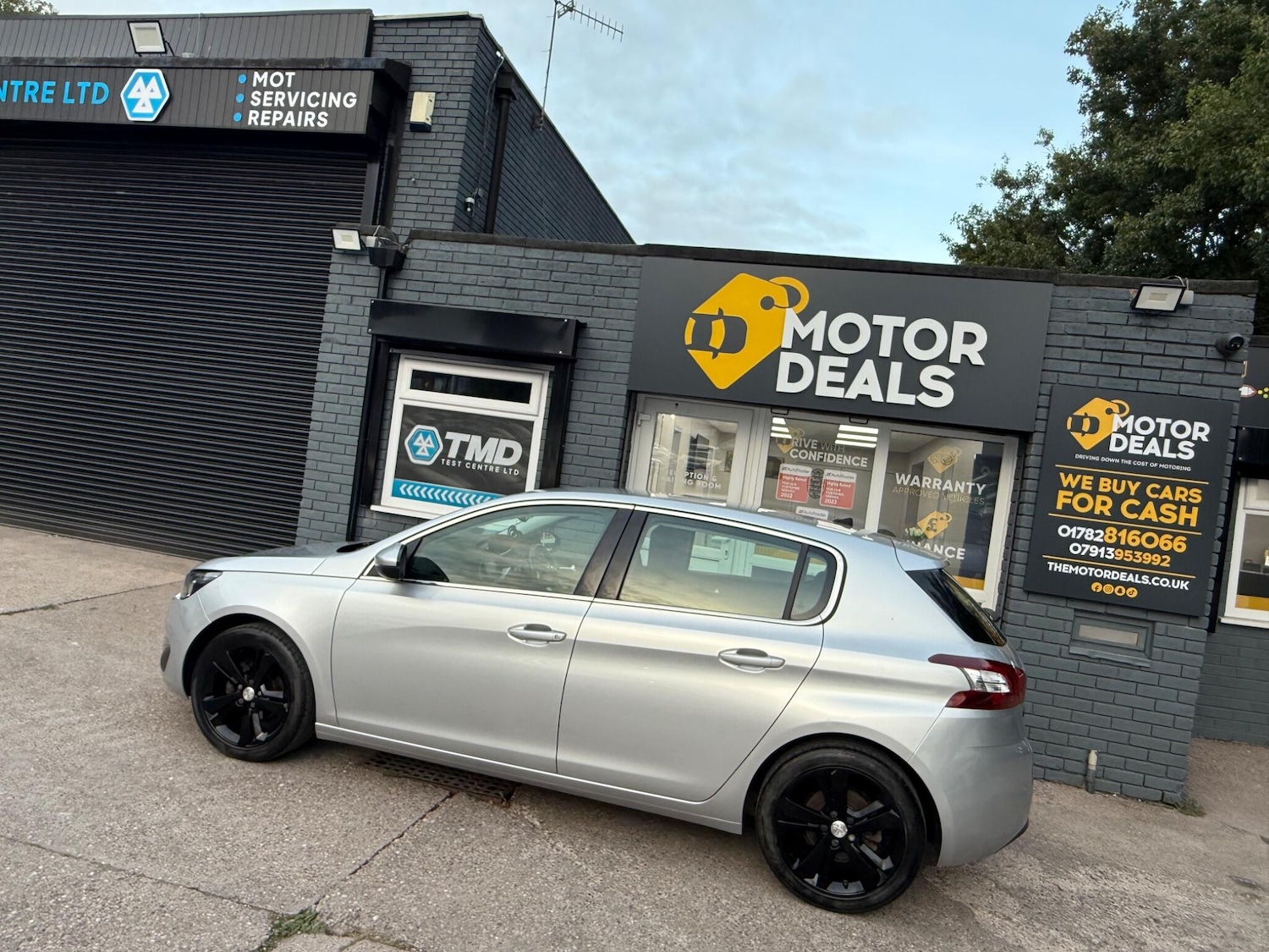 Used Peugeot 308 2017 for sale - 77396439: Photo 10