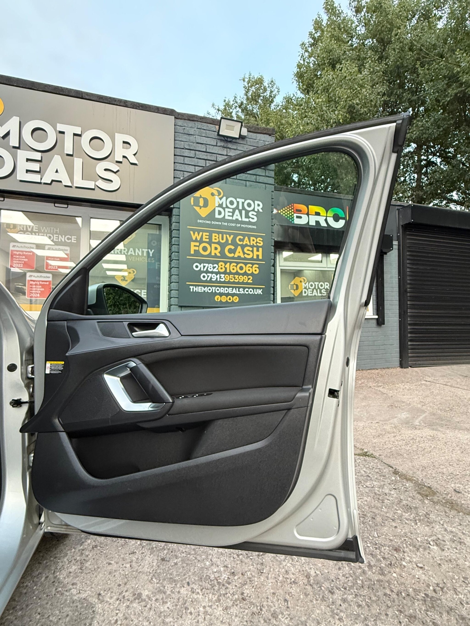 Used Peugeot 308 2017 for sale - 77396439: Photo 14