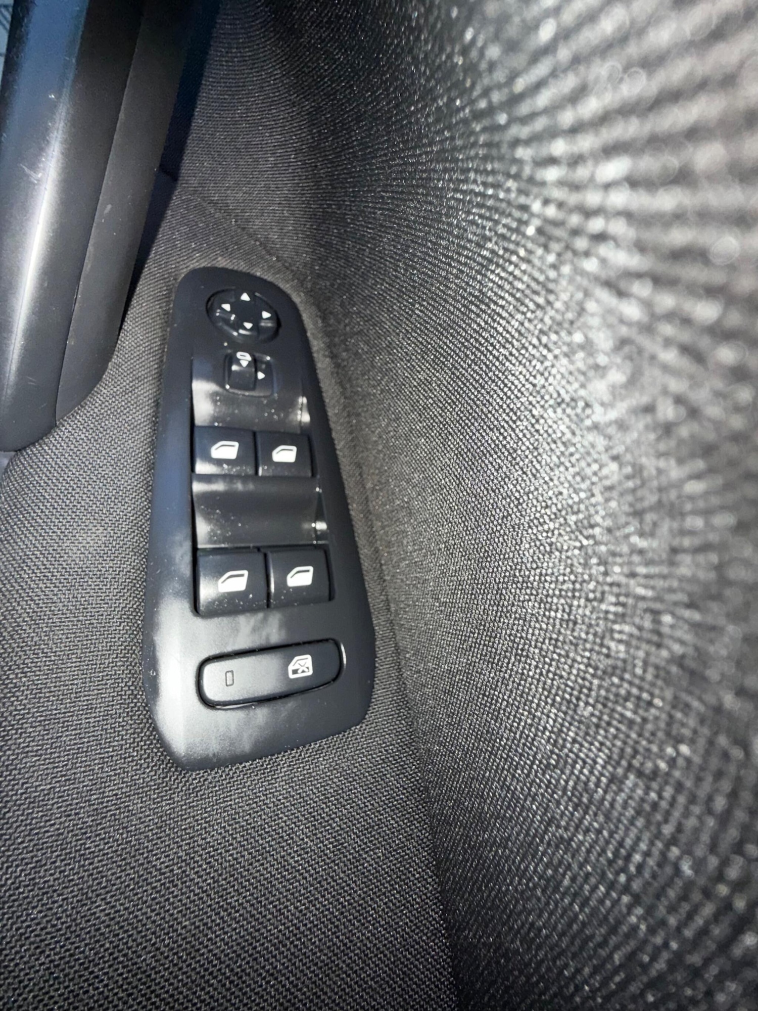 Used Peugeot 308 2017 for sale - 77396439: Photo 28