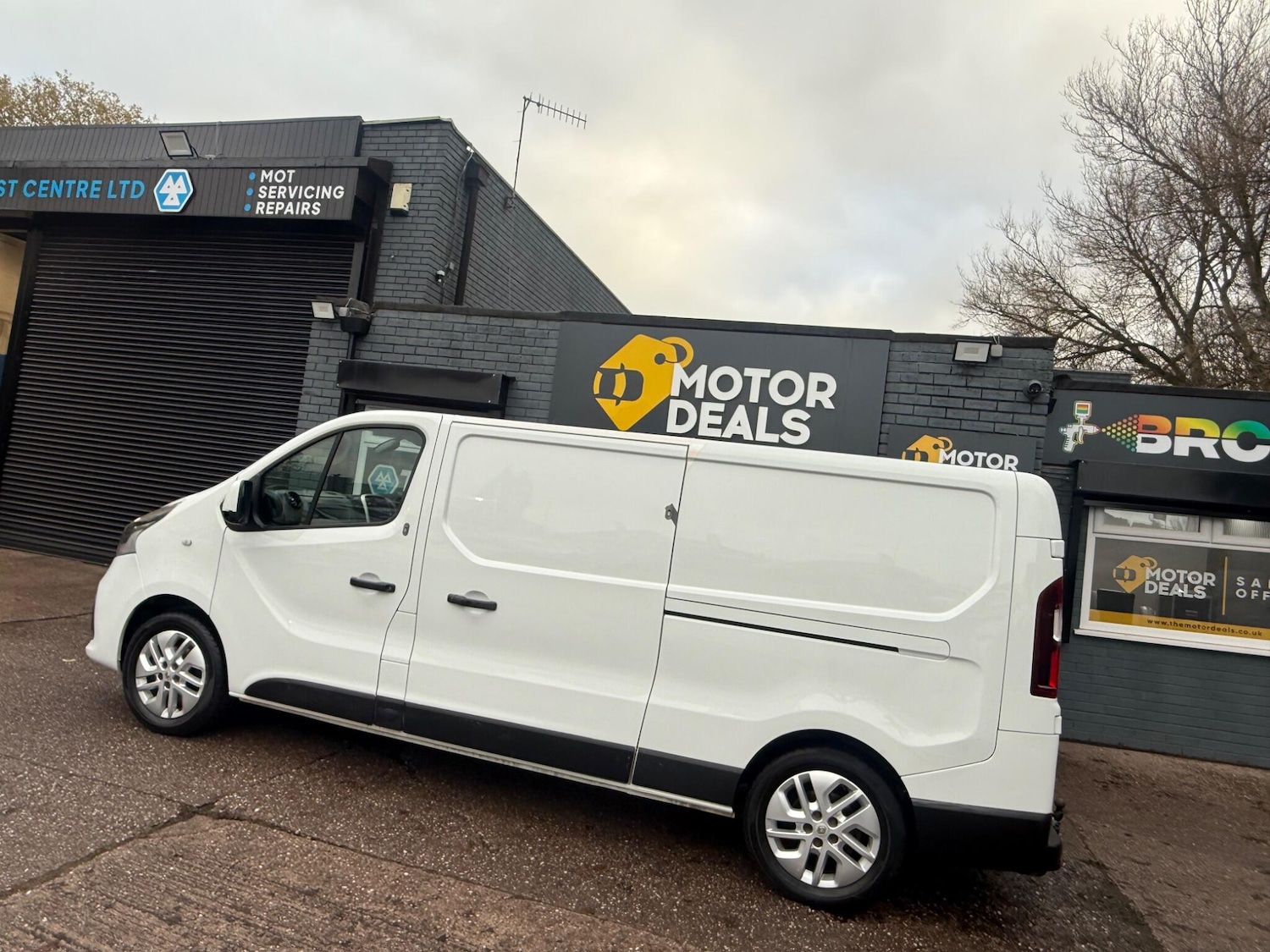 Used Renault Trafic 2019 for sale - 76752640: Photo 9