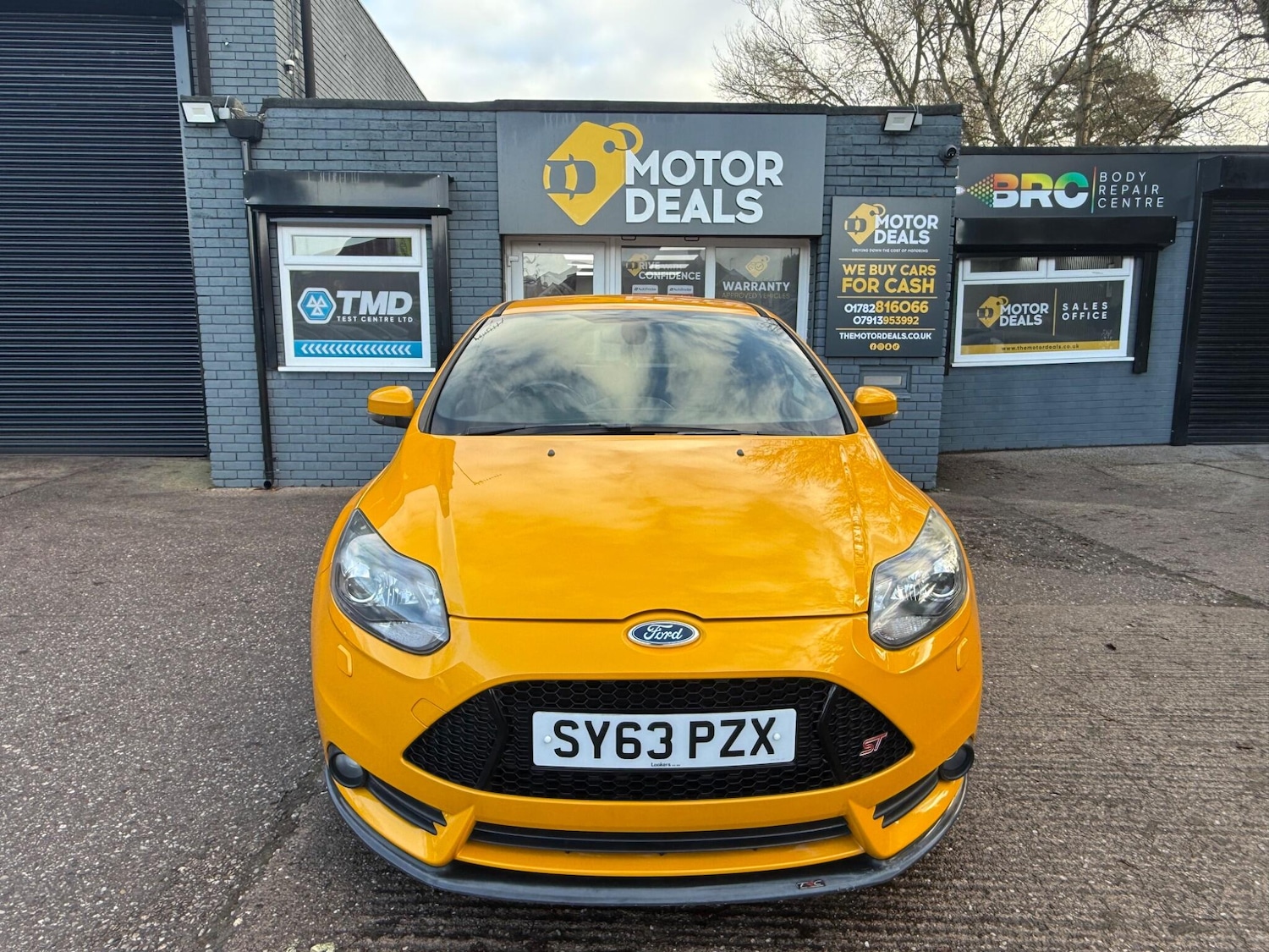 Used Ford Focus 2013 for sale - 77049948: Photo 2