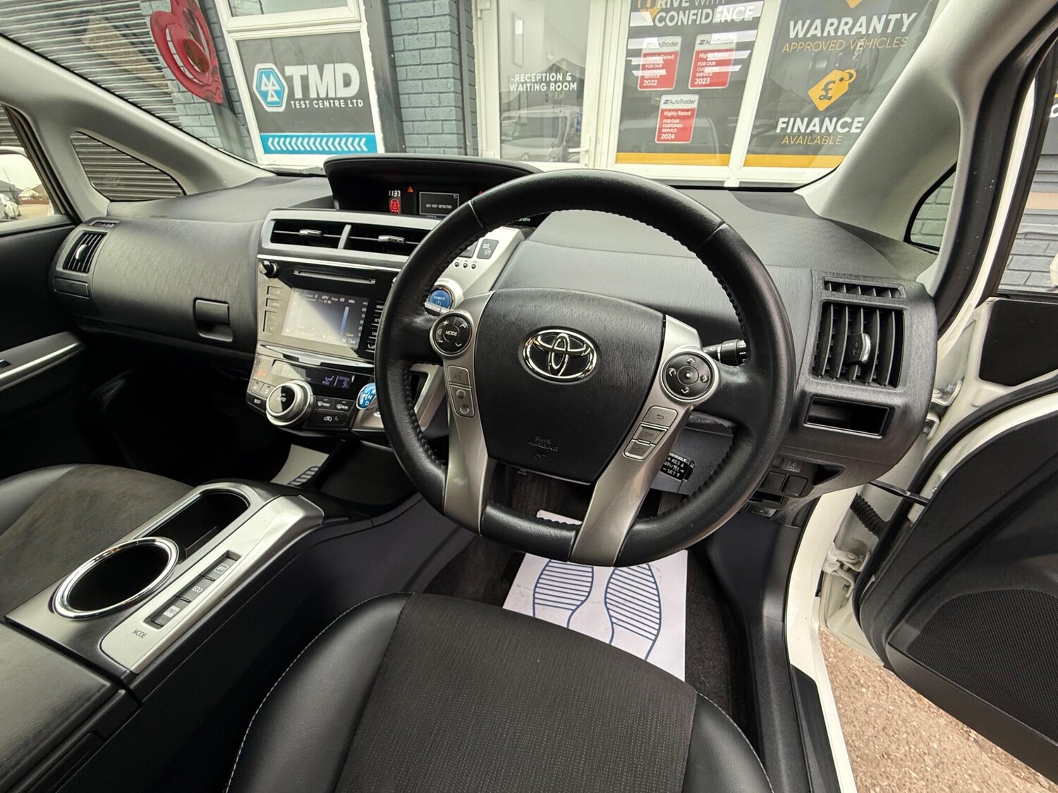 Used Toyota Prius+ 2020 for sale - 77808230: Photo 25
