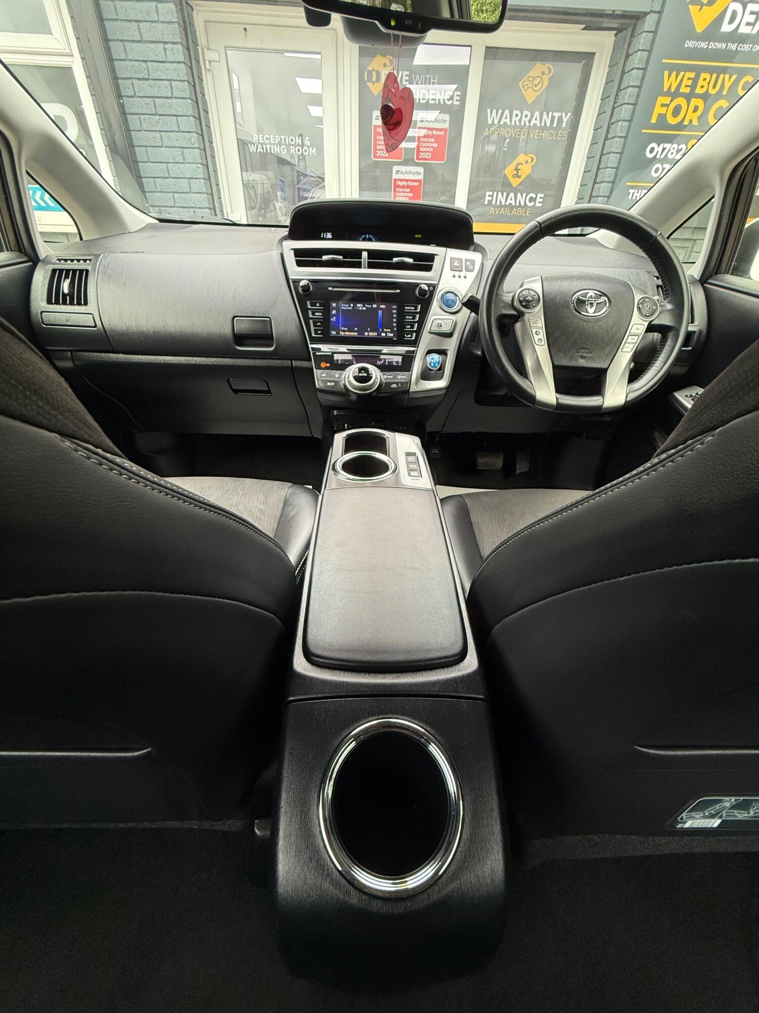 Used Toyota Prius+ 2020 for sale - 77808230: Photo 30