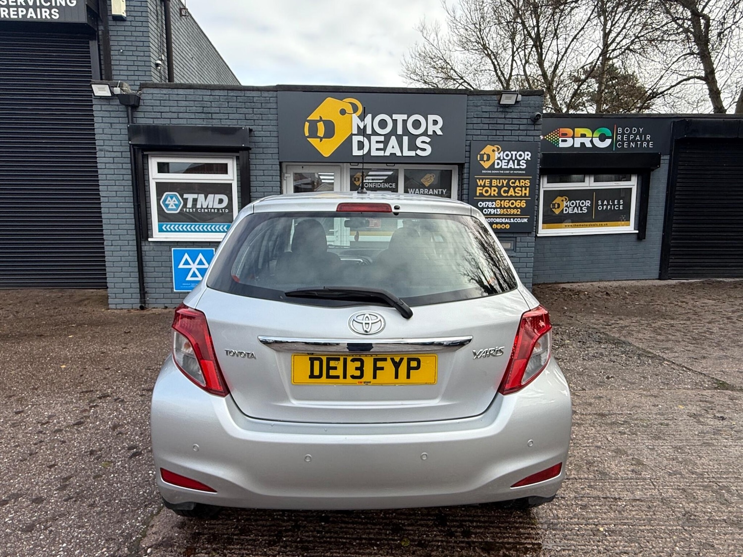 Used Toyota Yaris 2013 for sale - 76633397: Photo 12