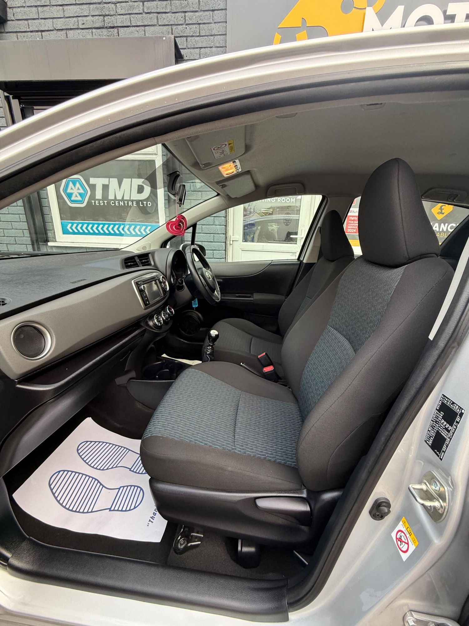 Used Toyota Yaris 2013 for sale - 76633397: Photo 18