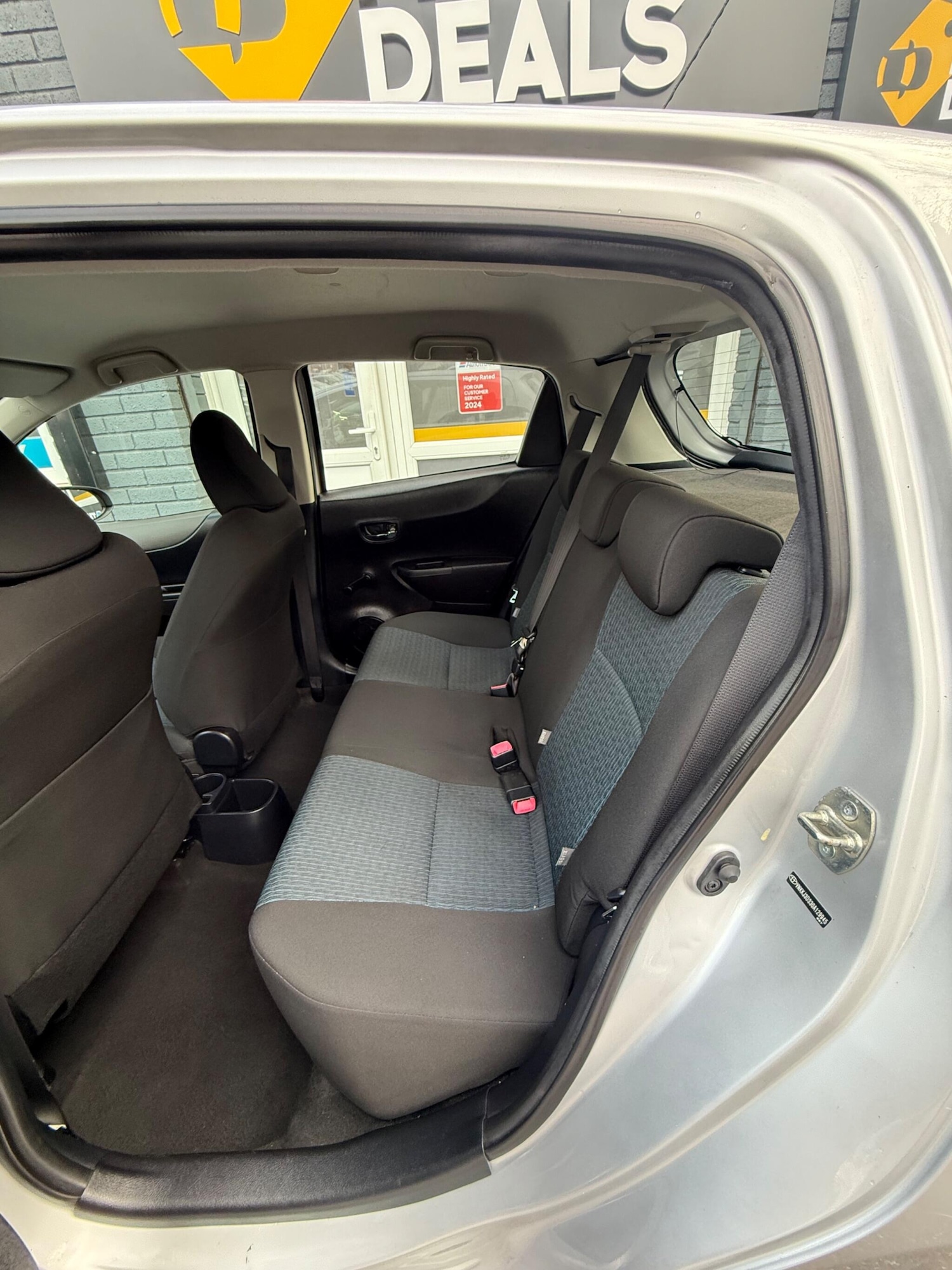 Used Toyota Yaris 2013 for sale - 76633397: Photo 20