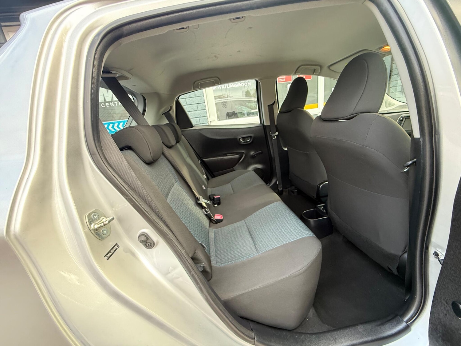 Used Toyota Yaris 2013 for sale - 76633397: Photo 22