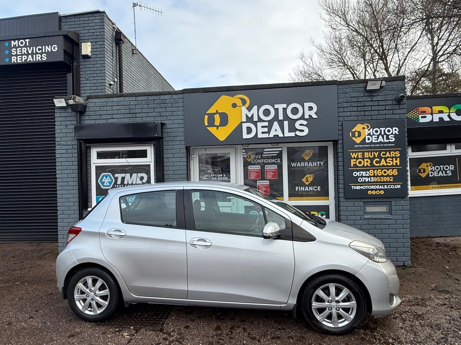 Used Toyota Yaris 2013 for sale - 76633397: Photo 5