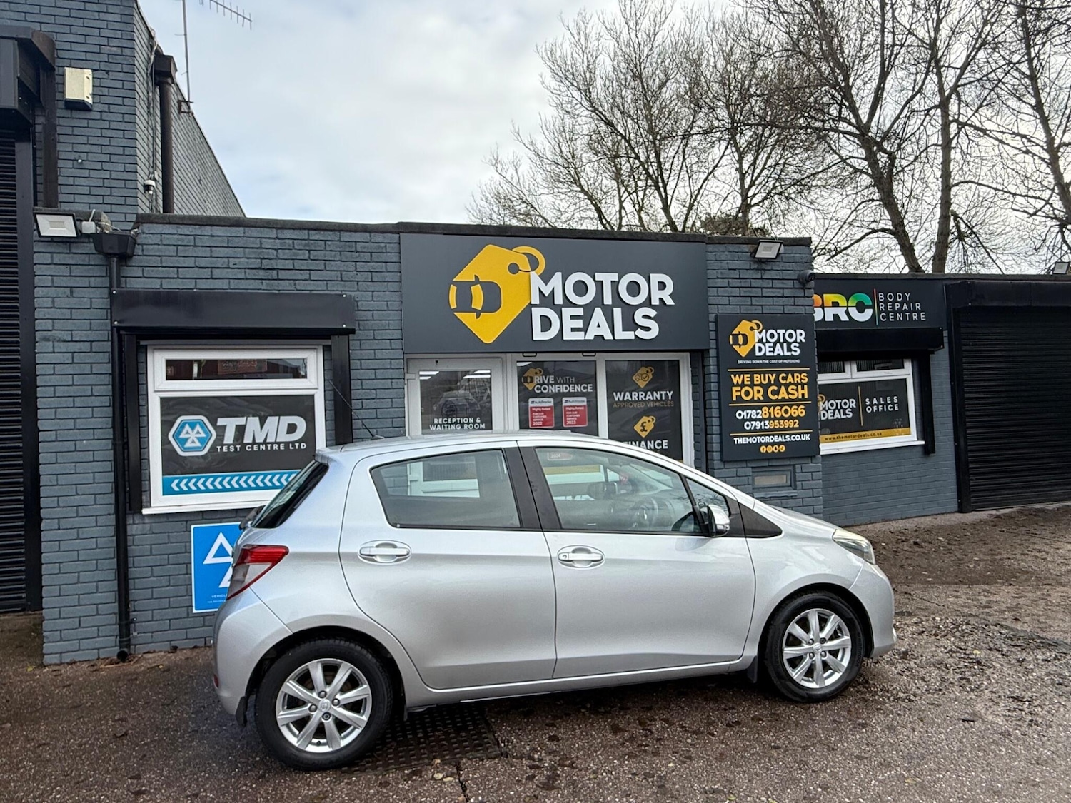 Used Toyota Yaris 2013 for sale - 76633397: Photo 6