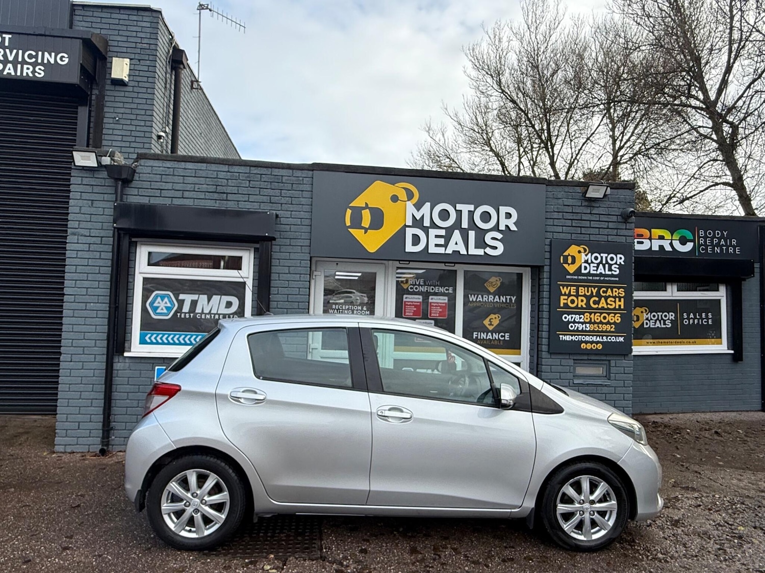 Used Toyota Yaris 2013 for sale - 76633397: Photo 8