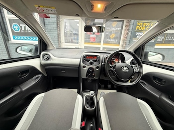 Used Toyota AYGO 2016 for sale - 79401382: Photo
