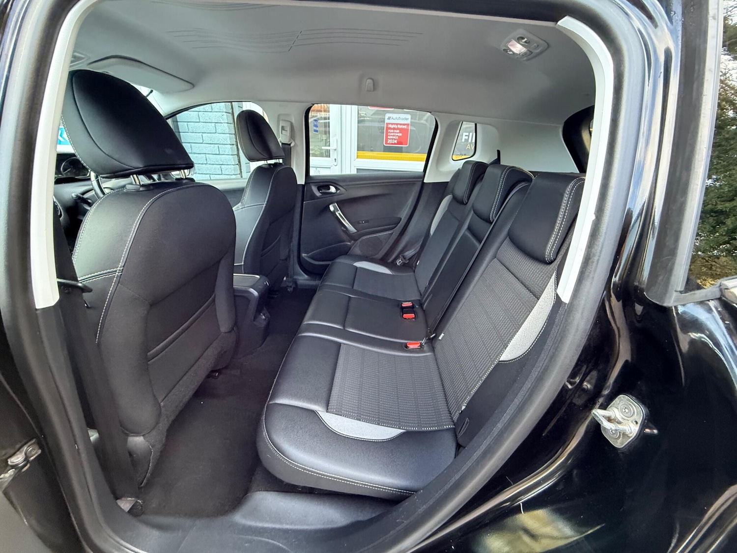 Used Peugeot 2008 2015 for sale - 77090833: Photo 19