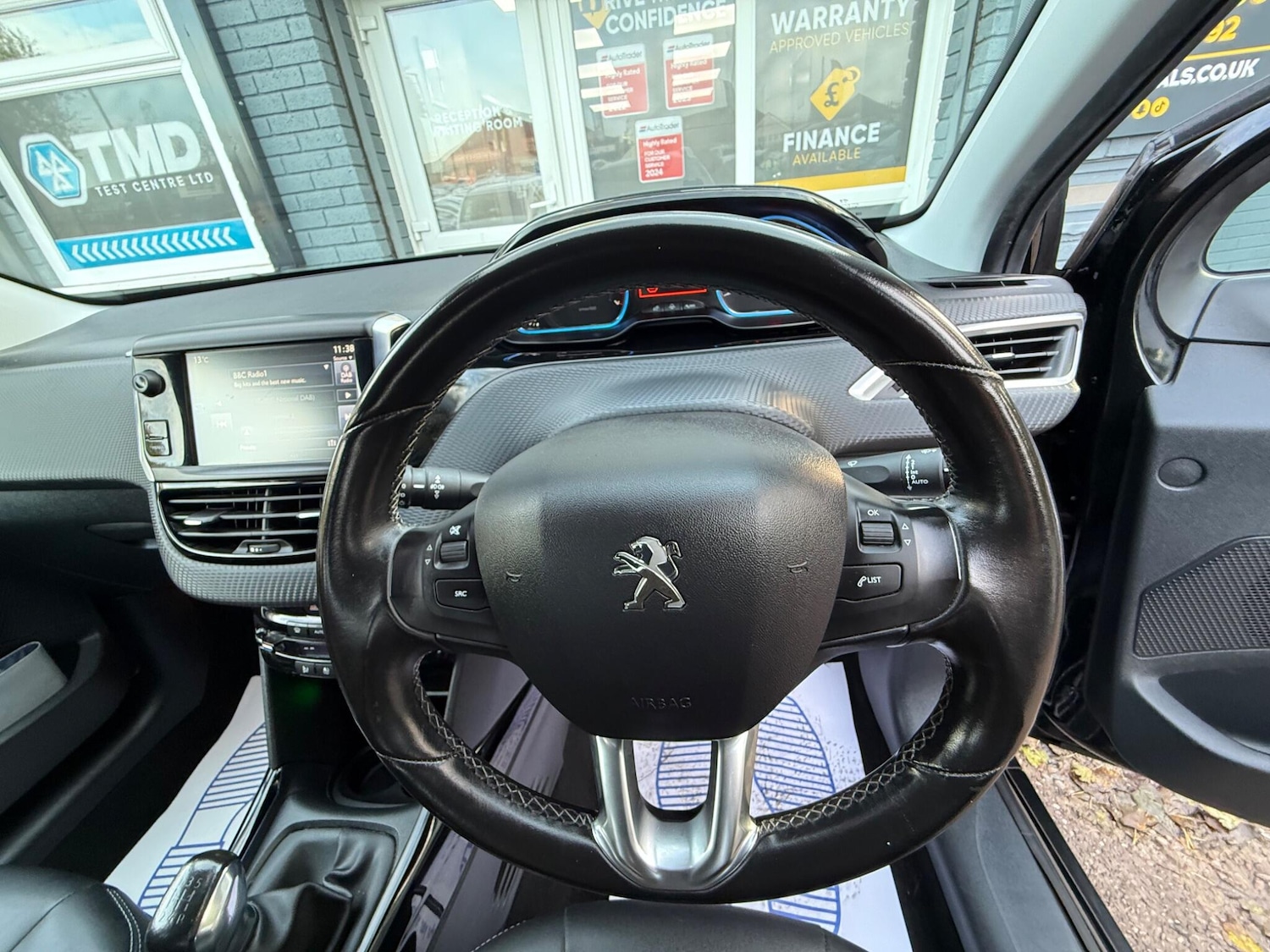 Used Peugeot 2008 2015 for sale - 77090833: Photo 24