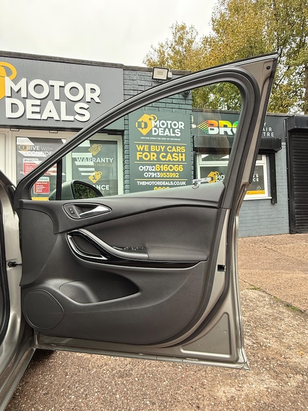 Used Vauxhall Astra 2016 for sale - 76247661: Photo 14