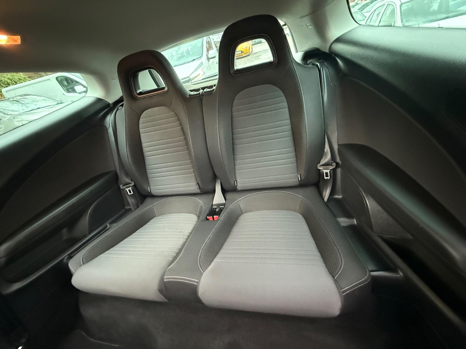 Used Volkswagen Scirocco 2010 for sale - 77203743: Photo 21