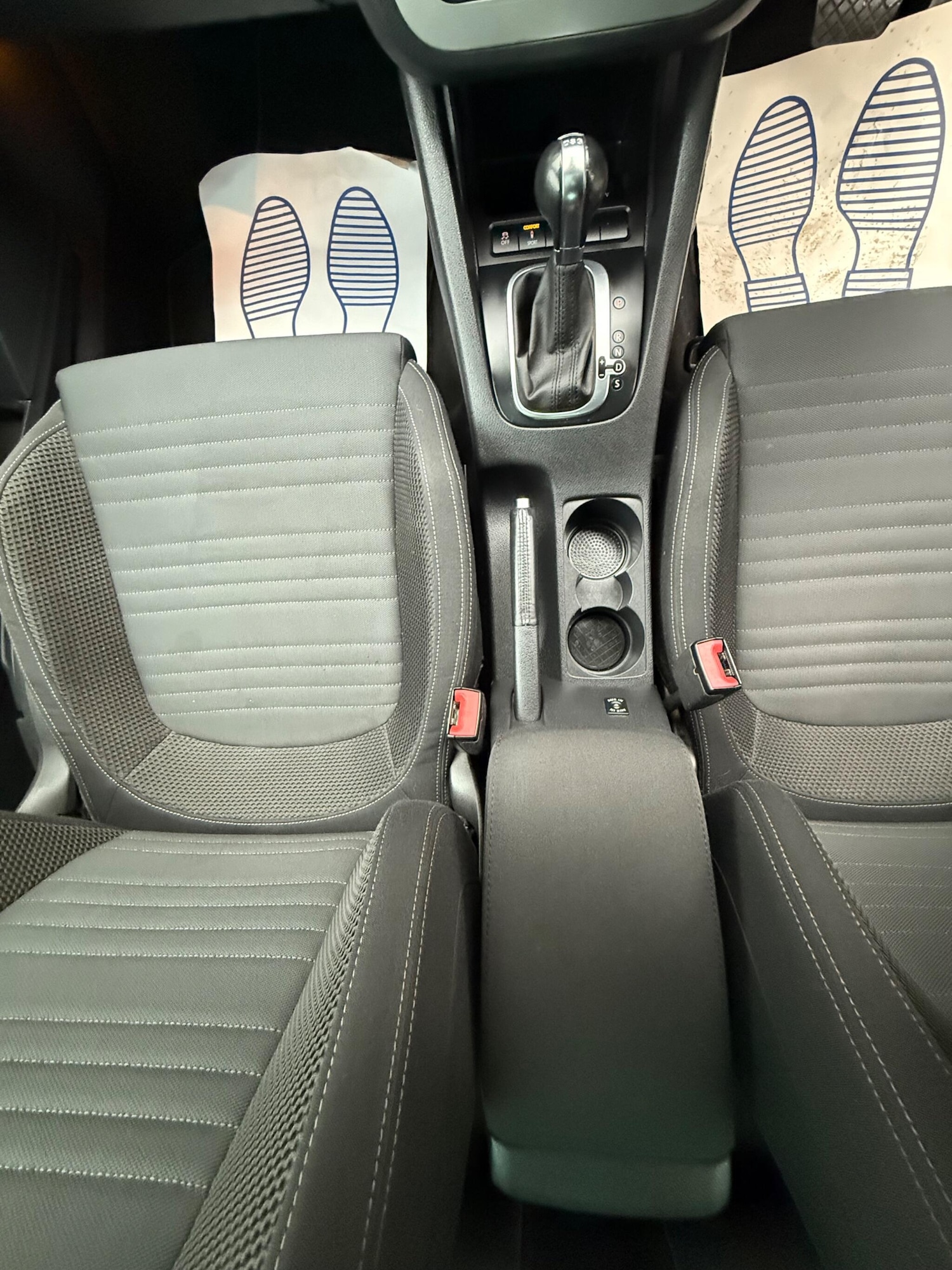 Used Volkswagen Scirocco 2010 for sale - 77203743: Photo 25